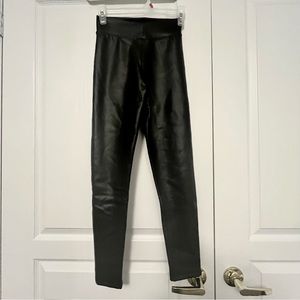 3/$29 🩵 Fleece lined Leather legging